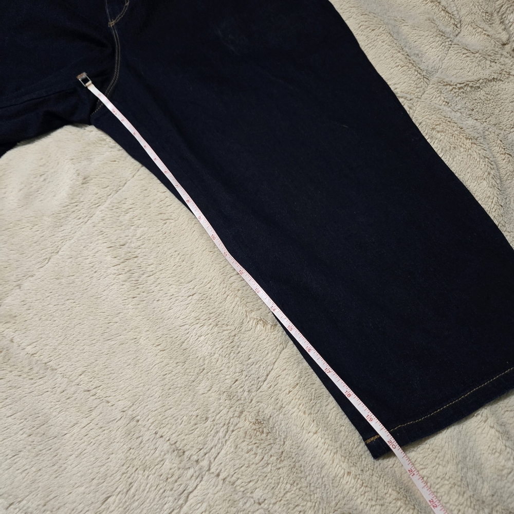 Gloria Vanderbilt Amanda Jeans All Around Slimming Effect Denim Capri, 18 W - Picture 10 of 14